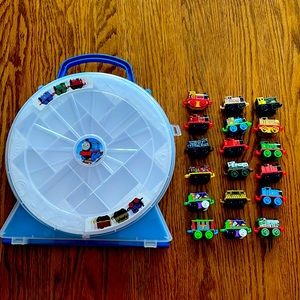 Mattel Thomas the Train Carrying Case and 18 trains/cars